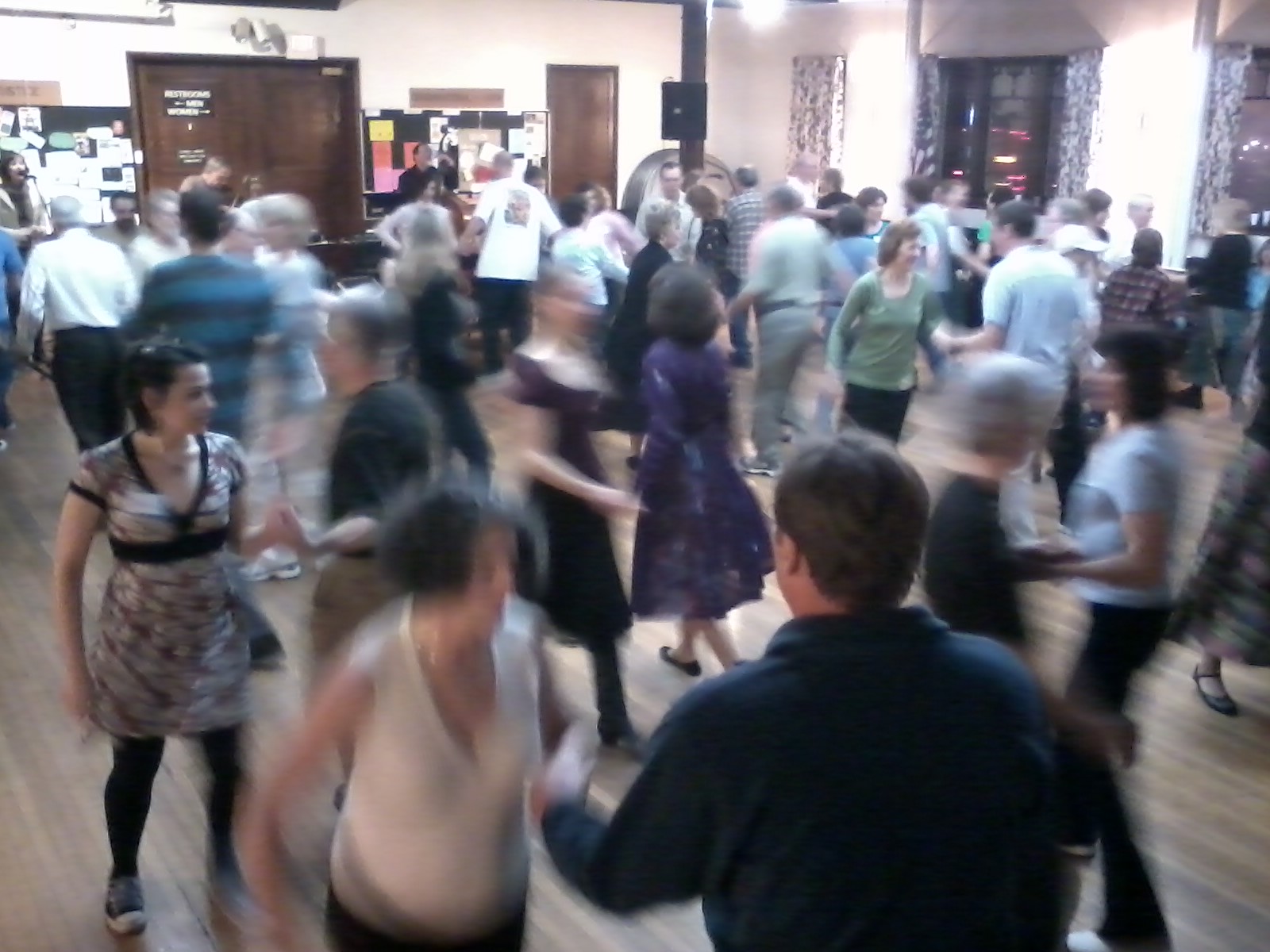 Queen City Contra Dancers of Buffalo NY